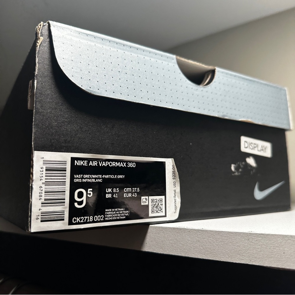 Nike Air VaporMax 360 (OG Grey Red) - Picture 11 of 12